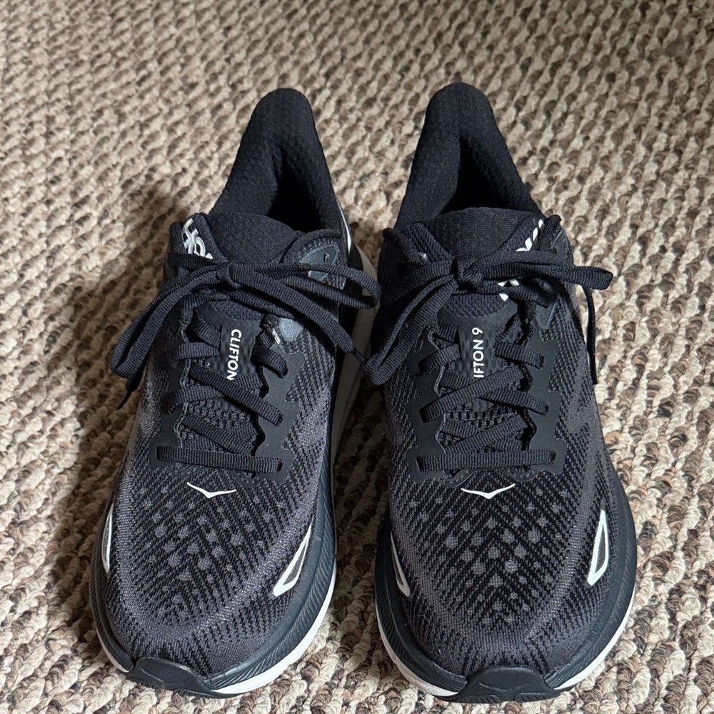 Hoka Women’s Clifton 9 Black Athletic Shoes